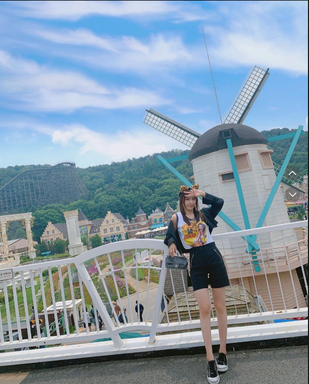 QwerrrQwer94386's tweet photo. Just another beautiful day exploring the world. 🌿💛
#BeautifulWorld
#exploringworld https://t.co/msA8DWgW5k