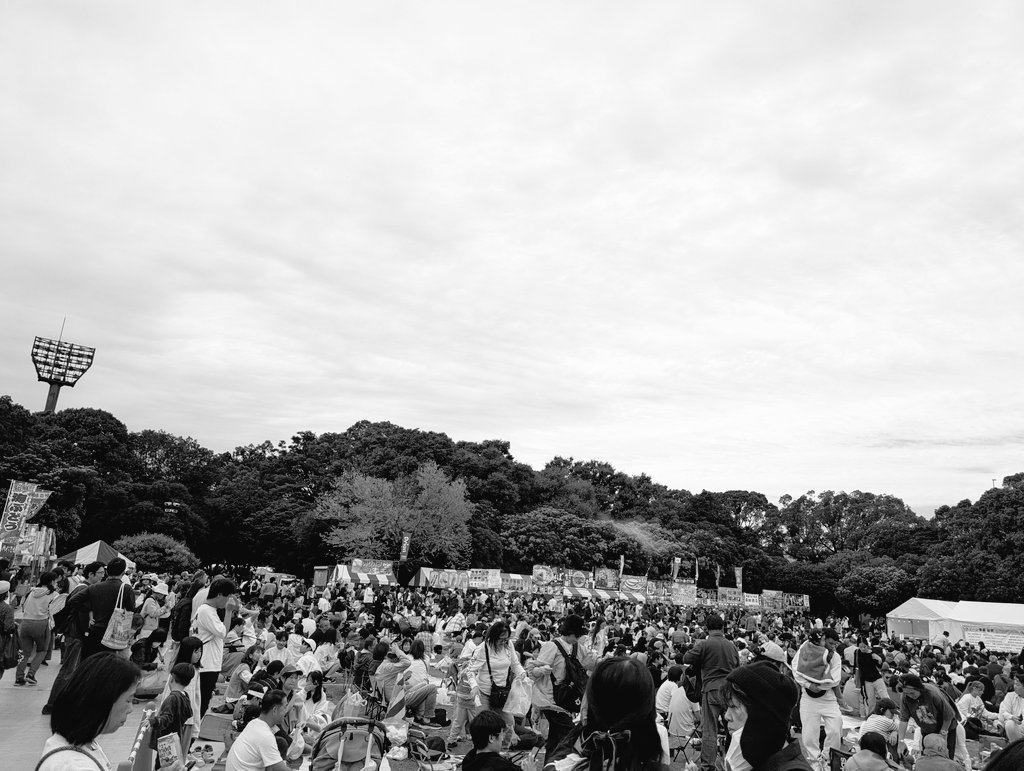 先日はウチナー祭へ……！
こんなに人が居るとは👀

たくさんの沖縄とちょっとだけブラジル料理が楽しめます(笑)
そしてポークたまごおにぎり810の店員さんが、ひらつかシーテラスの人と一緒だったかも…？w

帰りは残波ハイボールちびちび飲みながら帰りました(⁠￣⁠(⁠ｴ⁠)⁠￣⁠)⁠ﾉ