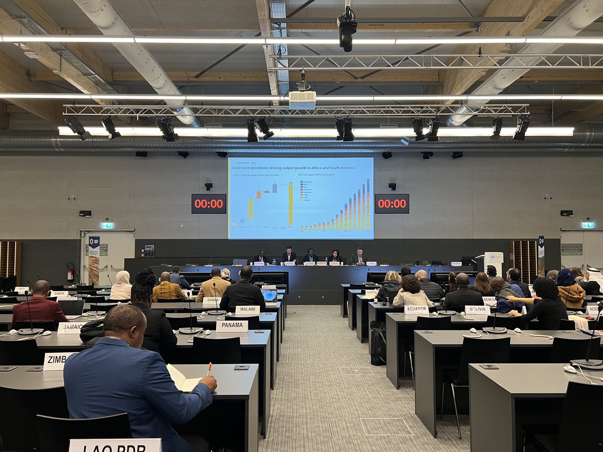 IGFMining's tweet photo. 🔋 The first session of #IGFAGM Day 3 explored lithium’s role in the global #EnergyTransition, covering production &amp; supply trends, geopolitical risks, and diversifying &amp; building resilient supply chains.

[1/2] https://t.co/urlBiGh1Ou