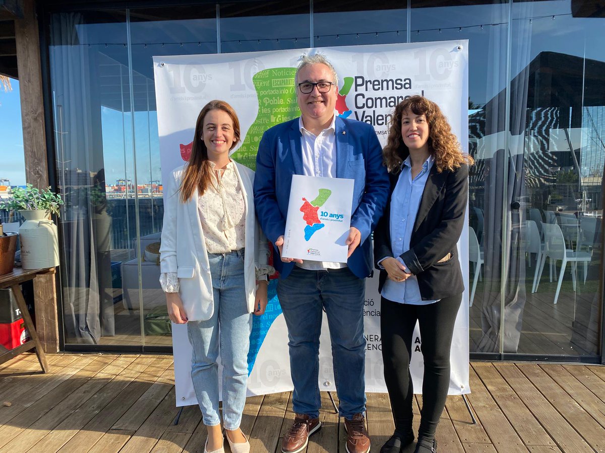 #IbiComunicación]📰La Asociación de la Prensa Comarcal Valenciana celebró 10 años impulsando al periodismo comarcal y local
El Alc. Sergio Carrasco, la vicealcaldesa Aitana Gandia y la concejala de Comunicación, Lara Ayala apoyaron a los medios locales
📸loclar.es