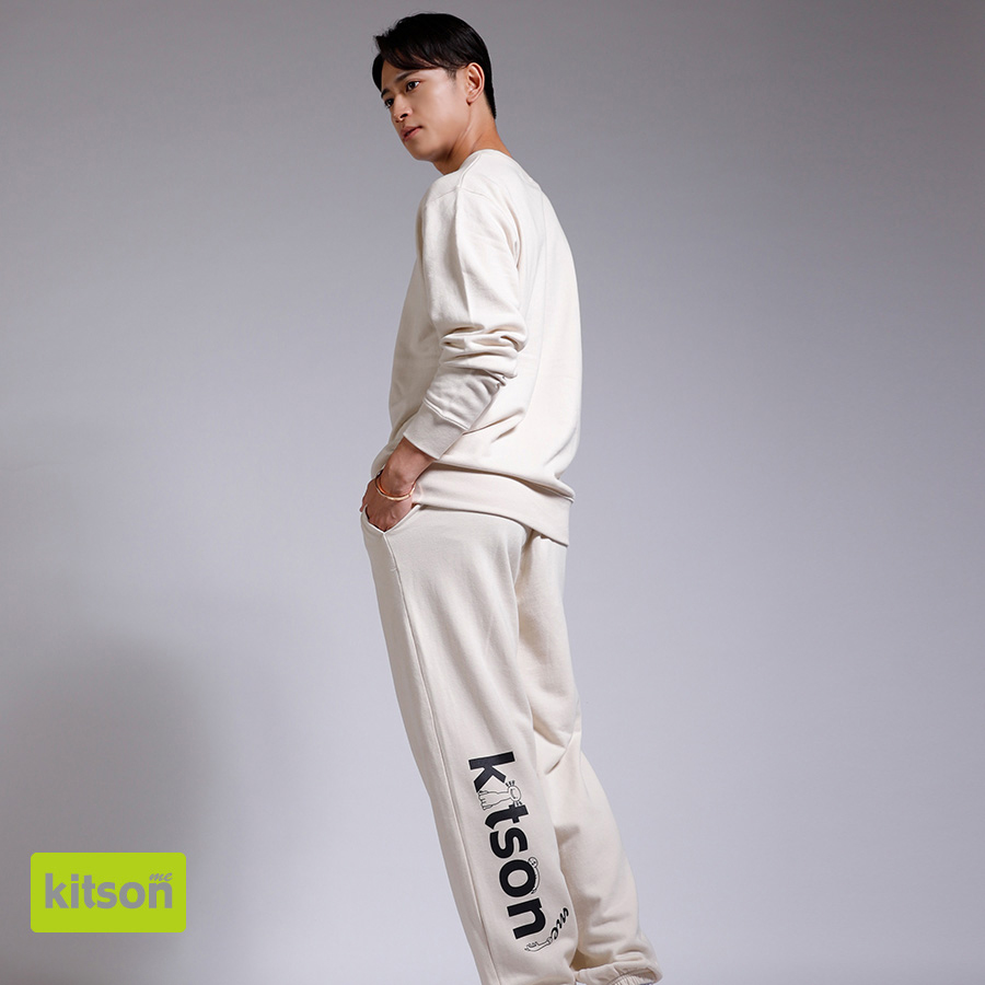 湯本健一さんとのコラボアイテムが
大好評予約受付中➰❕

／
商品ページには
たくさんのご本人着用画像を掲載中👍🏻💫
＼

詳細・ご購入はコチラ👀
kitson-me.jp/SHOP/319299/38…
#Kitsonme #キットソンミー #湯本健一
<a href="/ken_voice_drama/">湯本健一</a>