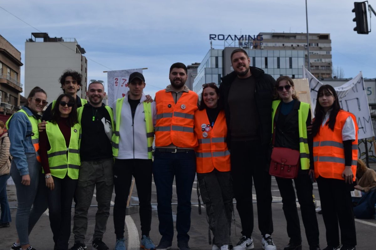 Видимо се!

14.00ч
29. новембра