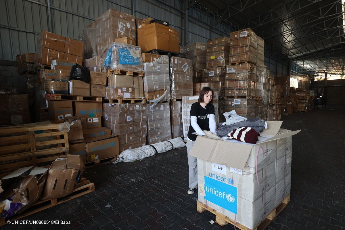 To protect children and families in Gaza from the coming winter, UNICEF is currently distributing blankets and winter clothes to children and families.

Children in Gaza have experienced unimaginable horrors for too long.

The ceasefire must be sustained and respected - the