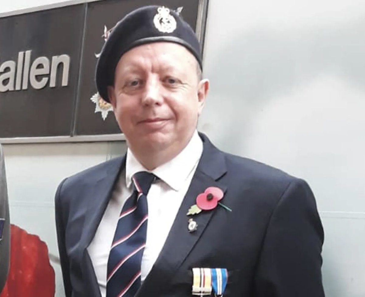 We would like to thank Royal Navy veteran Andrew Johnson who has been praised for his quick thinking during the tragic mass stabbing on a train in Cambridgeshire over the weekend.
When alerted to the attack, Andrew — now a train driver — diverted his train to Huntingdon, helping