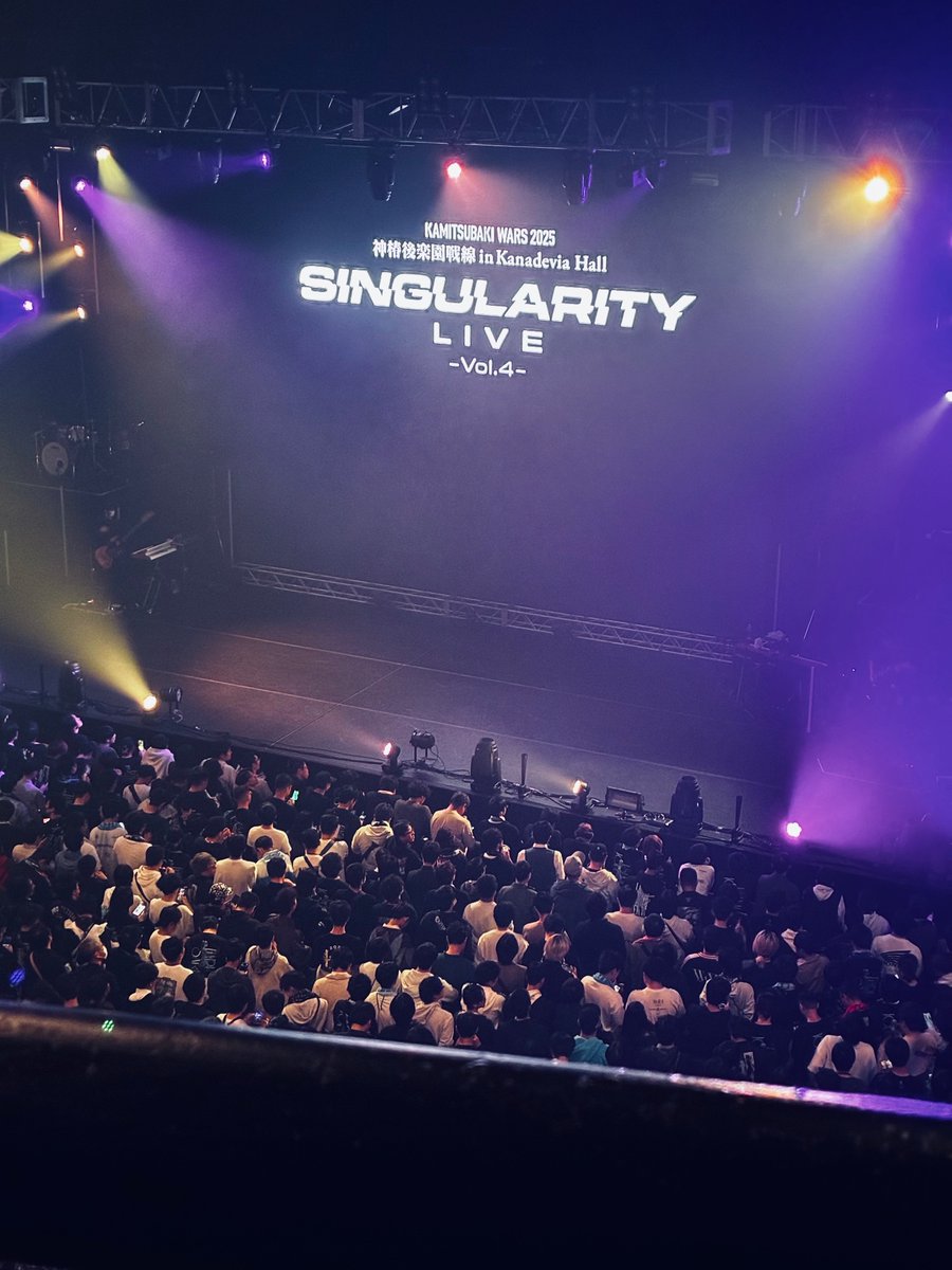 コンベンション 2024 左向き コンベンション 2024 左向き THE YELLOW