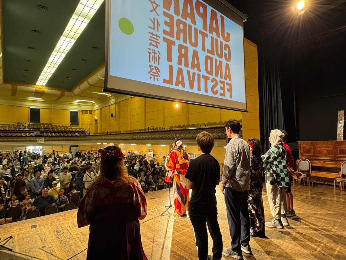 jcafmelbourne's tweet photo. イベントの前後は大雨だったのに、当日は暑すぎるほどの晴れっぷり。

来場者は2,000名を超え、関係者を含めると2,500名以上にご参加いただきました。

全ての出会いに感謝。
全ての出来事に学び。
経験値あがりました。

楽しかった！！！！！！！！！！！！！！

#jcaf https://t.co/uBQ0Ri4guw