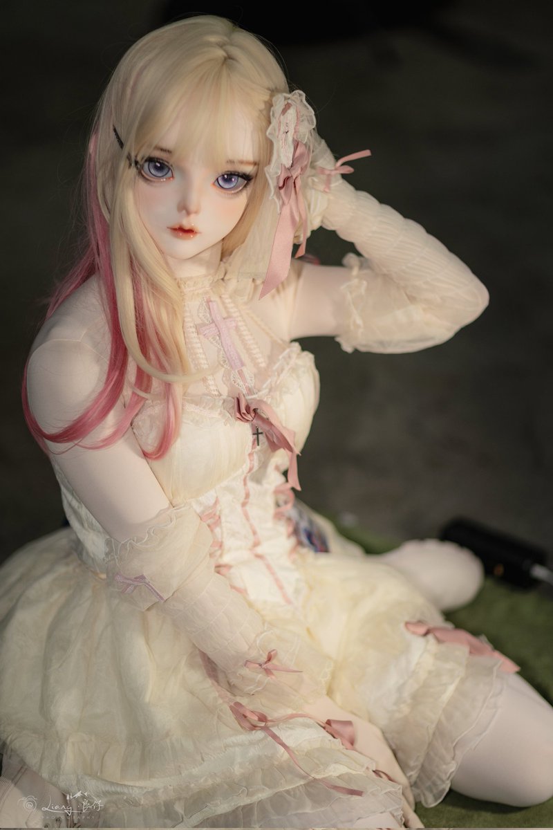 來整理庫存照片了！
當初在台中烏日的場次
謝謝 成內 拍的那麼好看，讓我在這個興趣中還有動力持續發展><

希望BJD會有人喜歡~