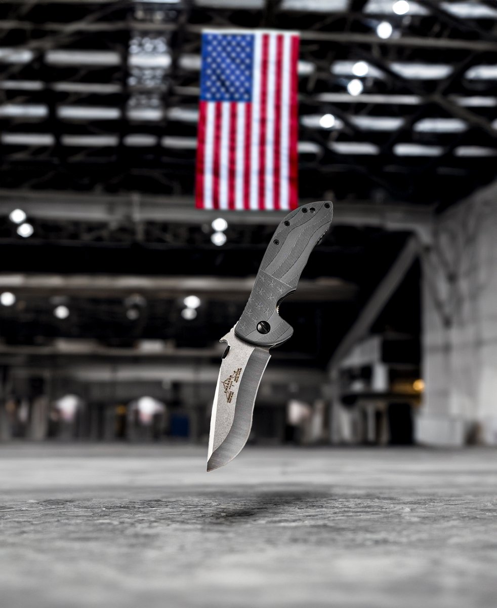 Emerson_knives's tweet image. American made. Emerson strong.

Photo by @joelwright_photo #commander #emersonknives #madeinthusa