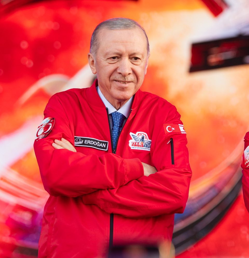 Bir söylem vardır hep
Milattan Önce &amp; Milattan Sonra 
Türkiye için ise Milat Erdoğan dır!
Yani #BirMilattır3Kasım 2002 .
Bir öncesi vardır yaşayan bilir !
Birde sonrası! Sonrasının kıymetini sadece öncesini yaşanlar bilir.