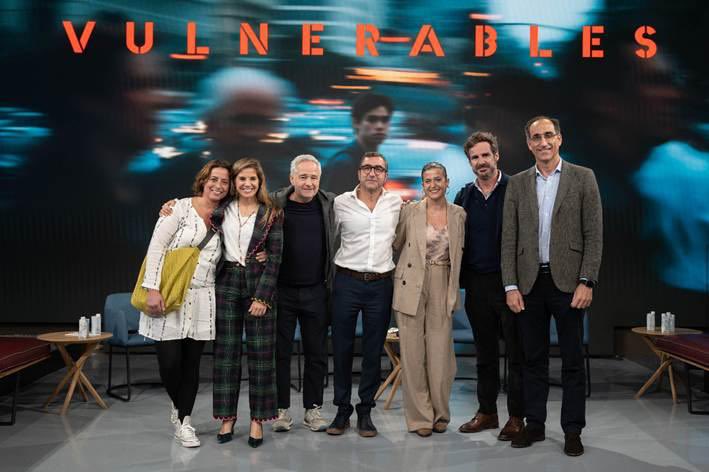 💭ONZA presenta “Vulnerables”, una nueva serie documental sobre la salud mental de los jóvenes.
📺 Historias reales. Miradas sinceras. Un mensaje urgente: hay salida 💜
Próximamente en <a href="/laSextaTV/">laSexta</a> y @ATRESplayer
#Vulnerables #Onza #SaludMental #Juventud #HaySalida