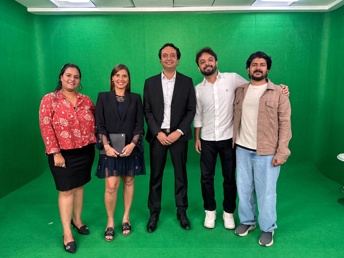 #BrandConnectInitiative 
That’s a wrap on Episode 4 of The EdTech EdVantage – A New Age Leadership Studio Series (Presented by Google Cloud)!

A big thank you to our speakers for sharing their perspectives.

Stay tuned for the full episode!

#EdTechEdVantage #LeadershipSeries