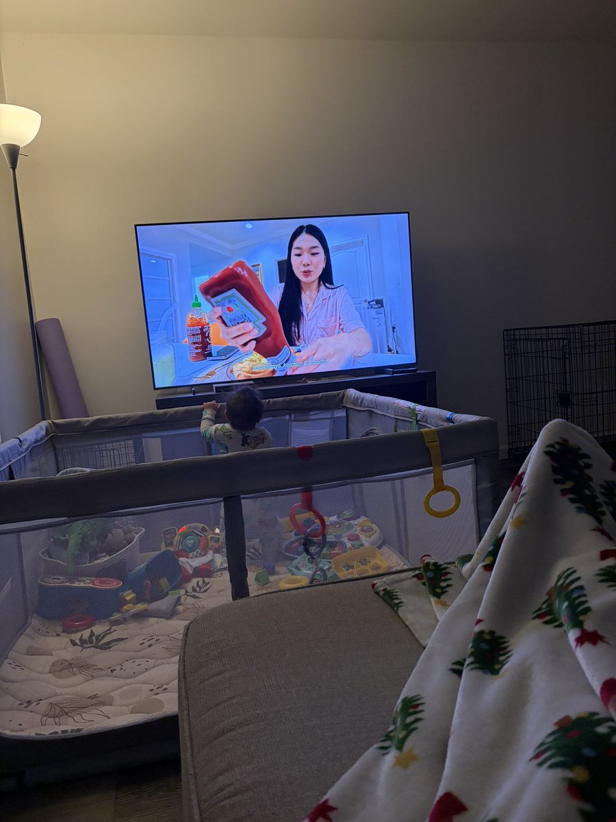 sleepyt__'s tweet photo. not my son watching what I eat in a week videos with me😭 https://t.co/AoiiQ9PAkH
