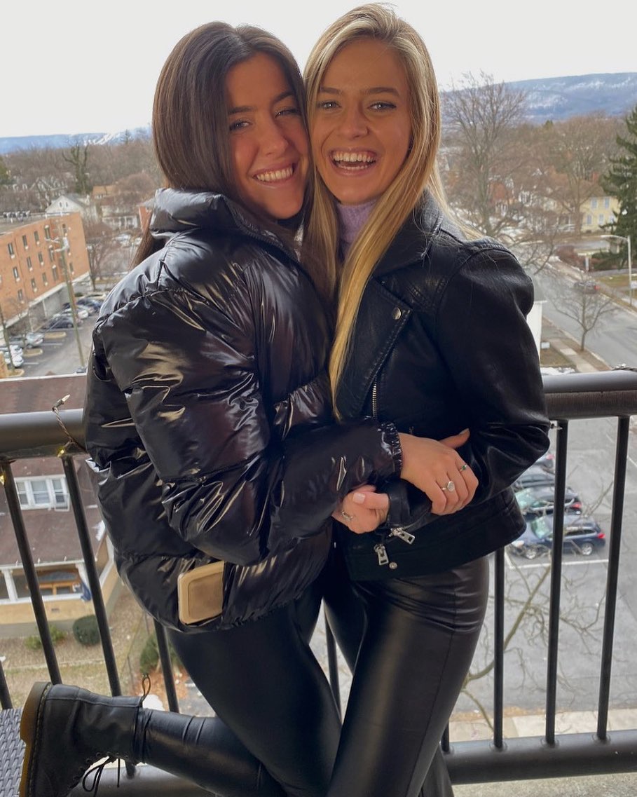 Leather Babes tweet media