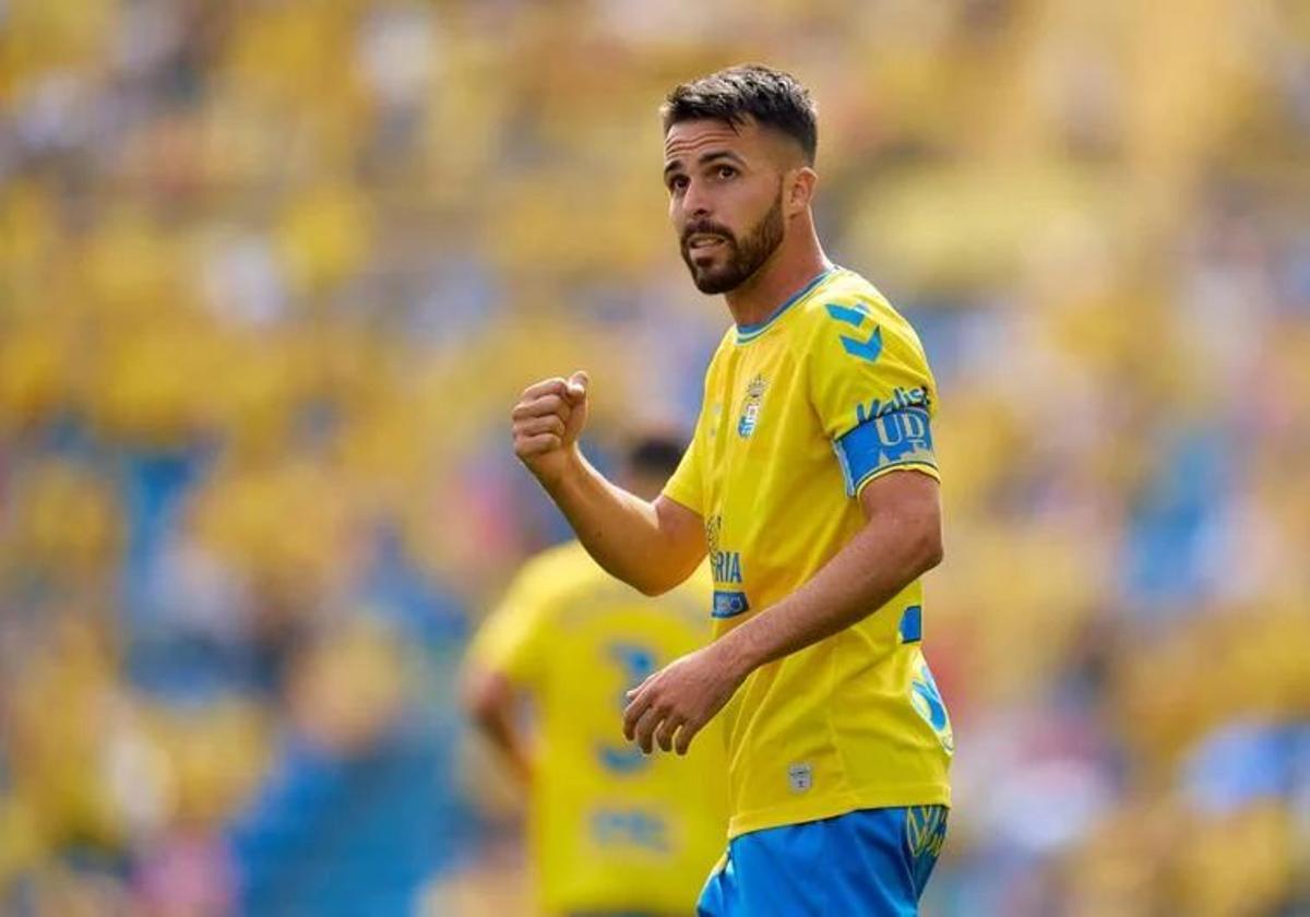 9ijon's tweet photo. Minuto 86. Se va Loiodice y entra Kirian Rodriguez. El Molinón le dedica una bonita y merecida ovación. Es el único jugador rival al que he aplaudido en mi estadio. Ni a Iniesta. Porque hay cosas más importantes que el fútbol. https://t.co/t34n3Ok9wo