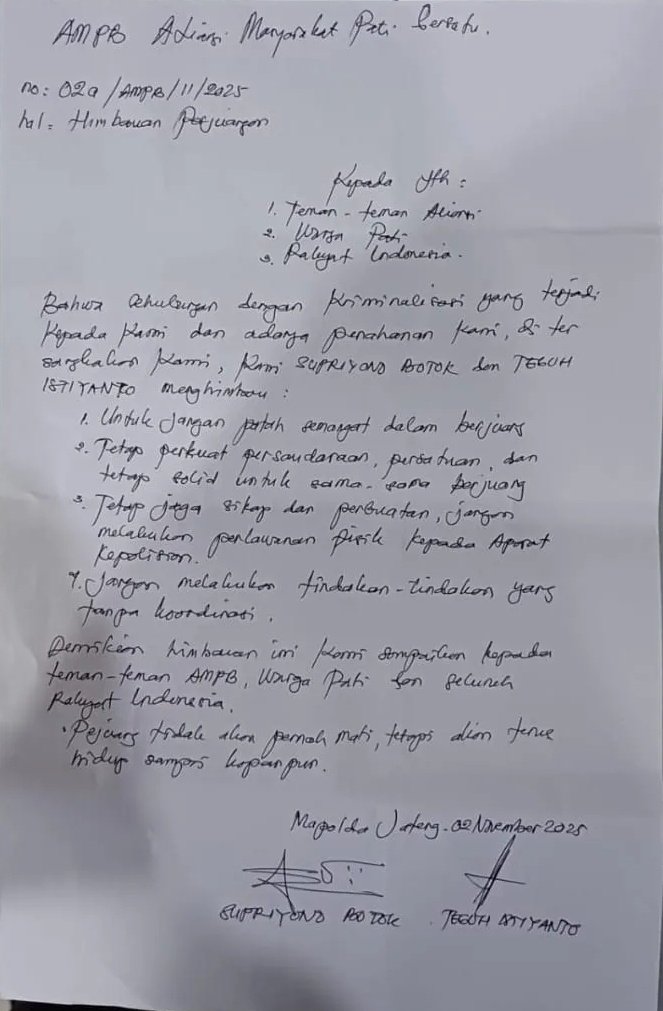 barengwarga's tweet image. Mas Botok &amp;amp; Mas Teguh merilis surat himbauan perjuangan untuk kawan-kawan semua dari tahanan Polda Jateng. #PatiMelawan