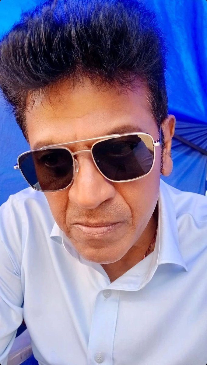 shivannaupdates's tweet image. Spending time with little heart&apos;s ❤️

#Shivanna #Shivarajkumar #KingShivanna #DrShivarajkumar #DrShivarajkumarUpdates