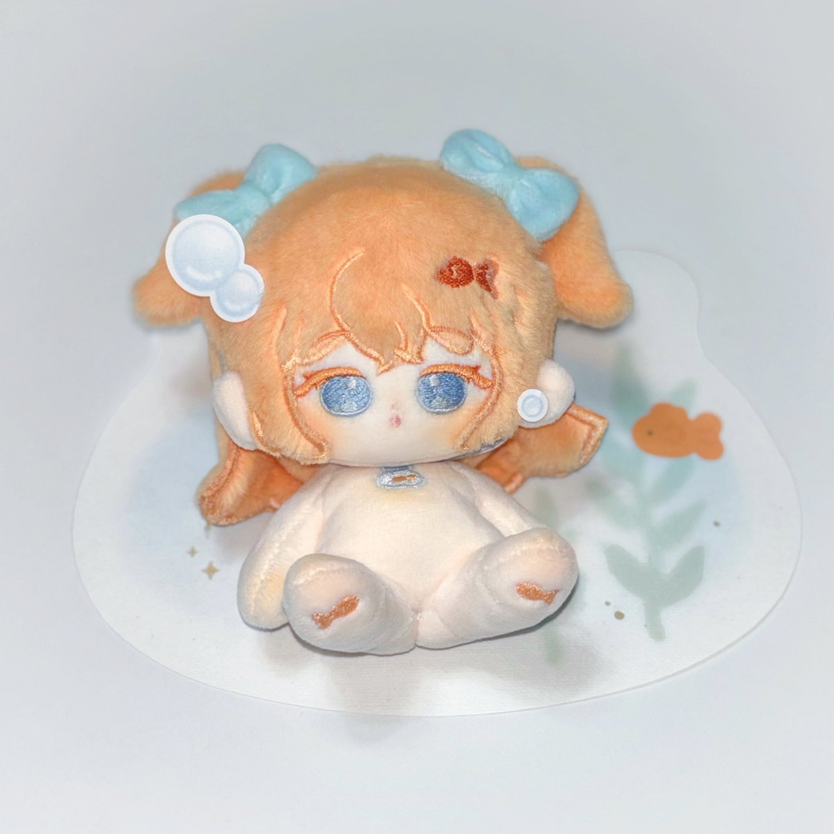 뻐끔이 틈새 어필 🫧🐠
뒷통수가 단발이라 쓰다듬는 촉감이 정말 좋아요 약간.. 두더지를 만지는 느낌 . . ପ(｡ᵔ ⩊ ᵔ｡)ଓ
이거…… 진짜 만져보셔야합니다
만져본 인형 중 촉감 넘버원 무한 복복 가능🫳🩵