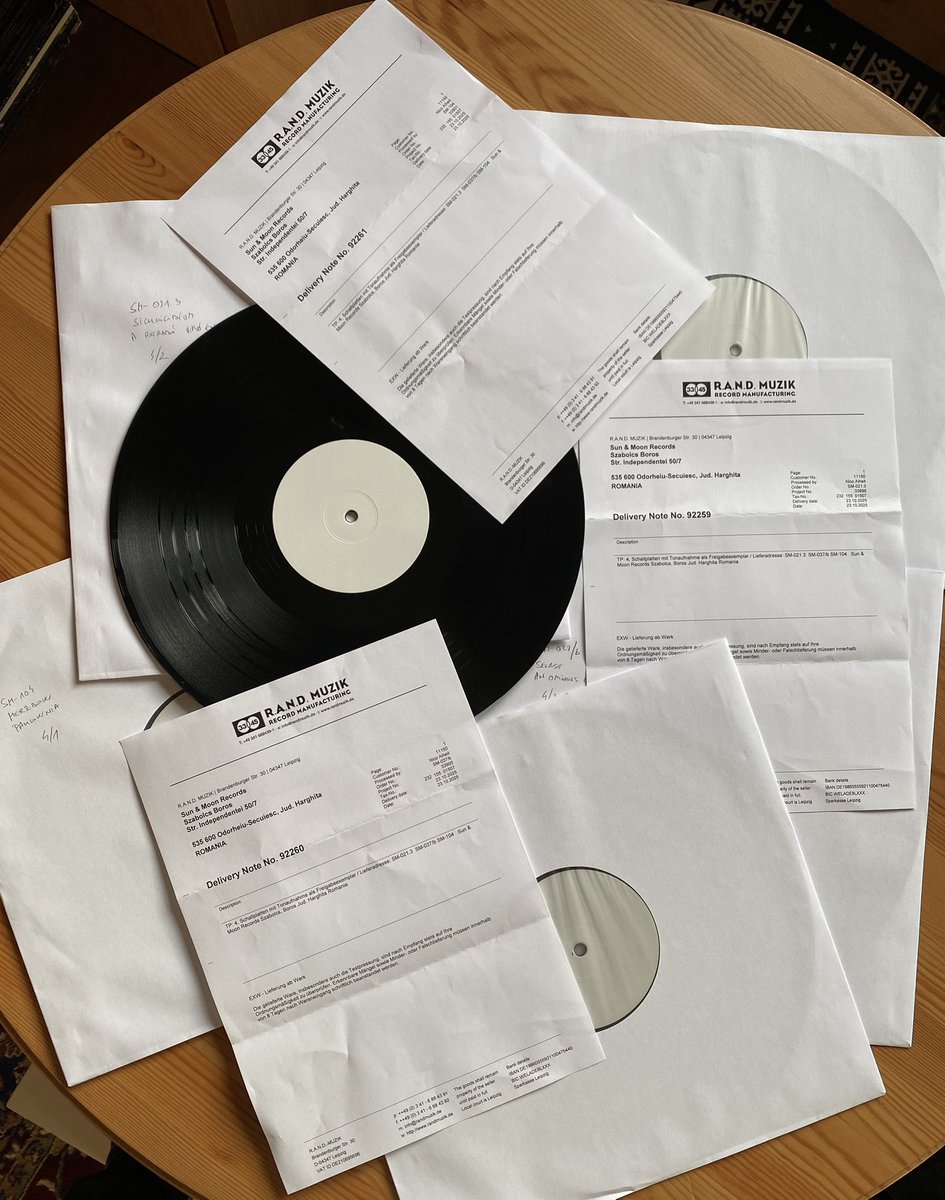 sunmoonrecords's tweet image. New vinyl test presses! Real art on real format! 
@MerzbowOfficial // Siculicidium // Selbst 
#sunandmoonrecords #siculicidium #merzbow #selbst #vinyl #testpressing #onlyanalogisreal