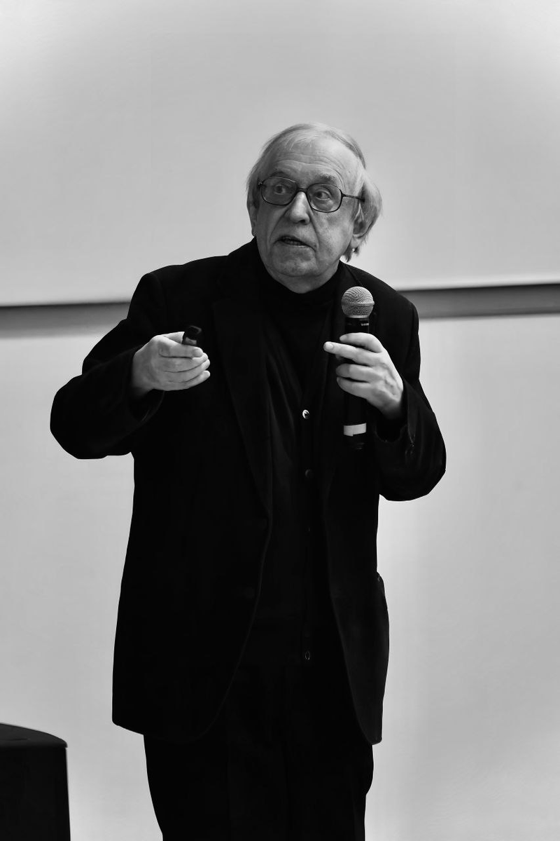 Поговорили об экспансии вакансий на российском рынке труда с экономистом Ростиславом Капелюшниковым