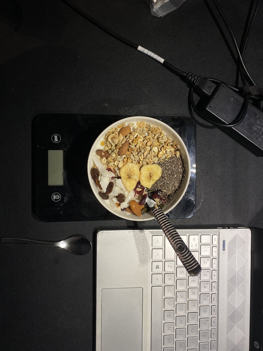 — 392 kcal
33g protein
29g carbohydrates / 8g fibre
14g fat