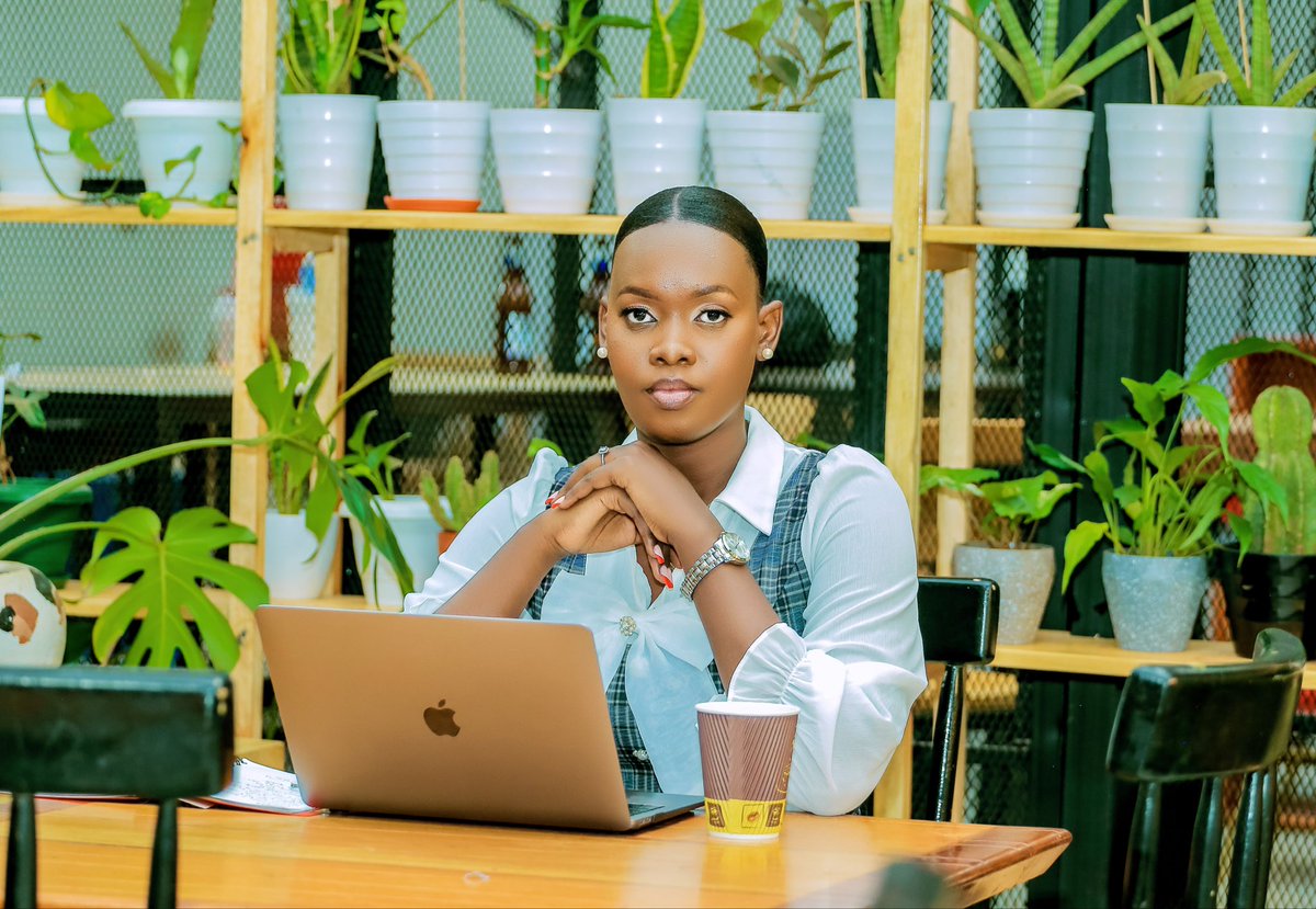 victoria_nyanzi's tweet image. Some people wait for opportunity. Others go door to door for it.

I asked a young woman recently how many jobs she had applied for, considering how stressed she was about finding one. She said, “I’ve applied to two.”

She’s been looking for work for six months, yet has only sent…