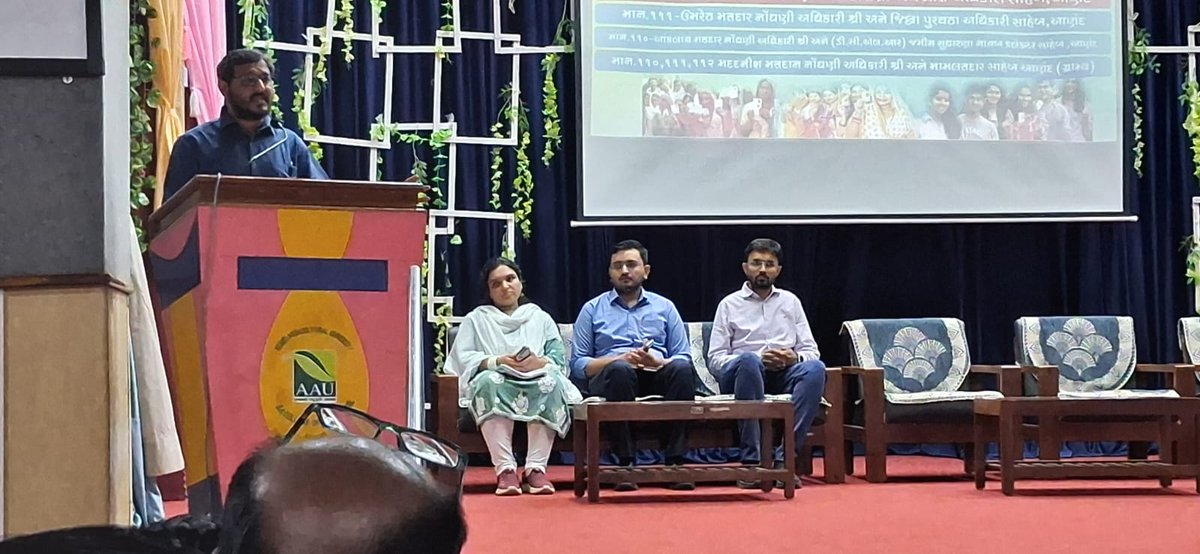 આજે 112 – આણંદ વિધાનસભાના BLO તાલીમ કાર્યક્રમની મુલાકાત લીધી અને
Special Intensive Revision (SIR) અંગે માર્ગદર્શન આપ્યું.

BLOઓ દ્વારા House to House સર્વે 4 નવેમ્બર થી 4 ડિસેમ્બર 2025 દરમિયાન કરવામાં આવશે.
દરેક લાયક મતદારનું નામ યાદીમાં જોડાય — એ માટે આપ સૌનો સહકાર જરૂરી છે.