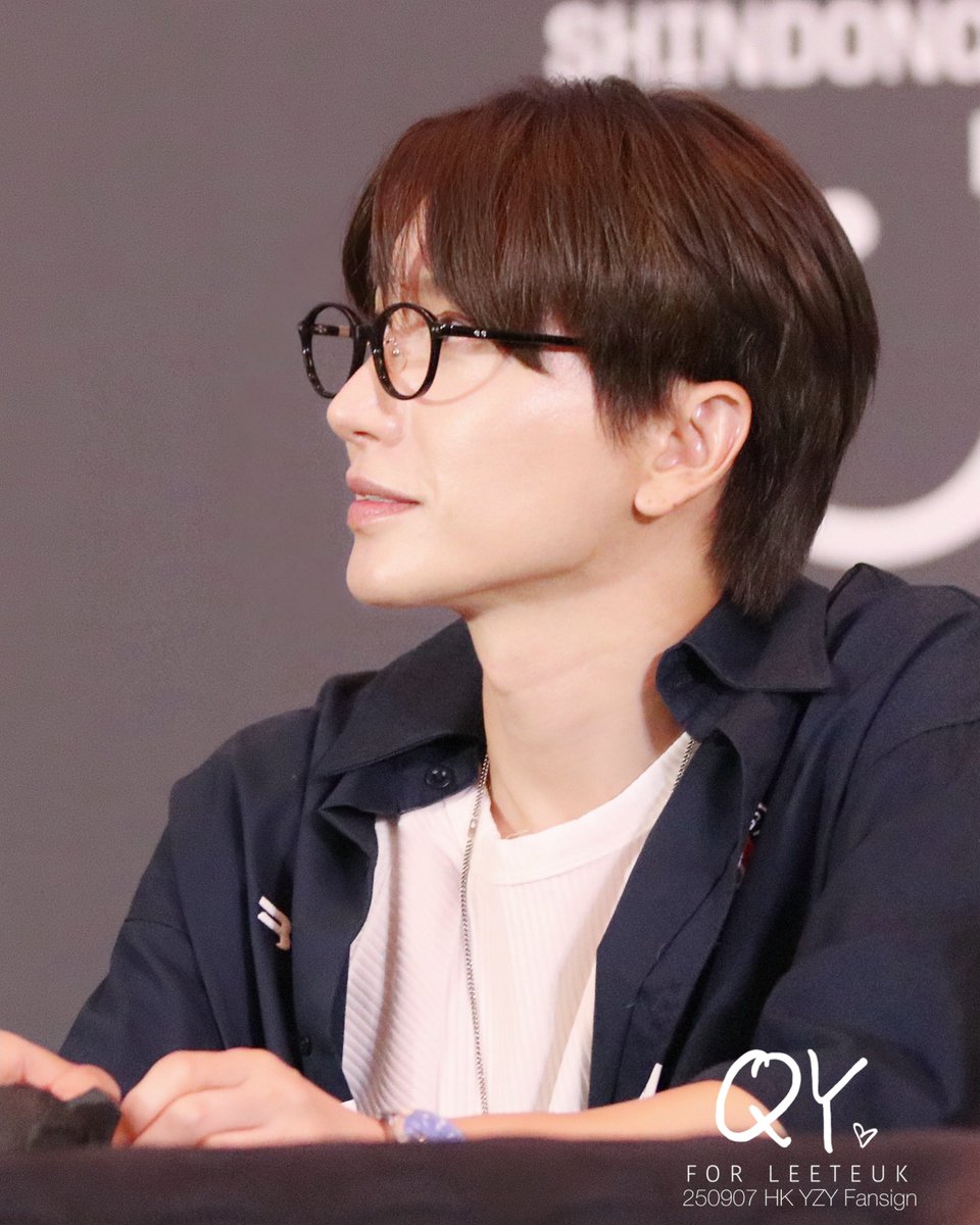 QY1004Teuk's tweet photo. 250907 HongKong YZY Fansign

🐻💙

#이특 #LEETEUK 
#イトゥク #利特 
#슈퍼주니어 #SUPERJUNIOR
#SuperShow10 #20th_Anniversary_TOUR 

@special1004 https://t.co/uvIGlhstyc