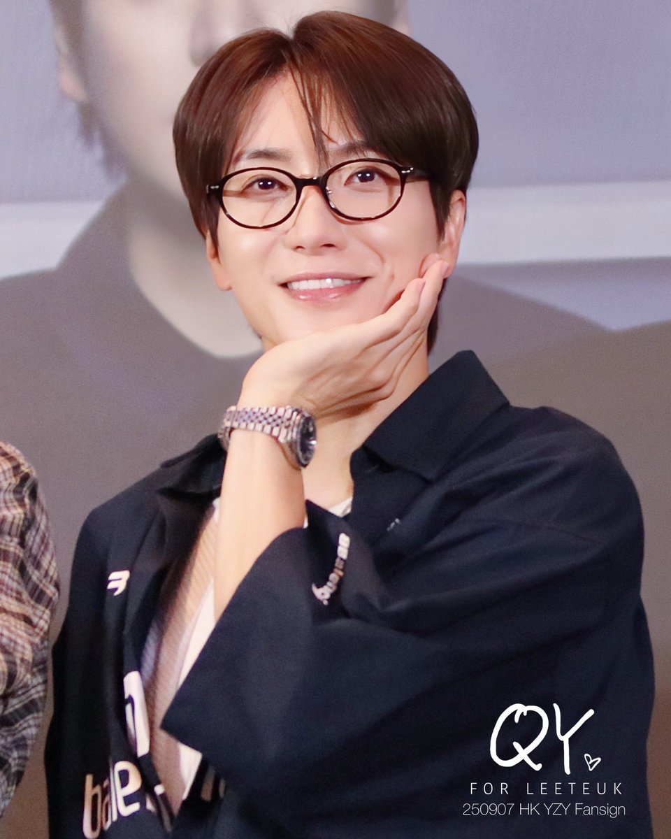 QY1004Teuk's tweet photo. 250907 HongKong YZY Fansign

🐻💙

#이특 #LEETEUK 
#イトゥク #利特 
#슈퍼주니어 #SUPERJUNIOR
#SuperShow10 #20th_Anniversary_TOUR 

@special1004 https://t.co/uvIGlhstyc