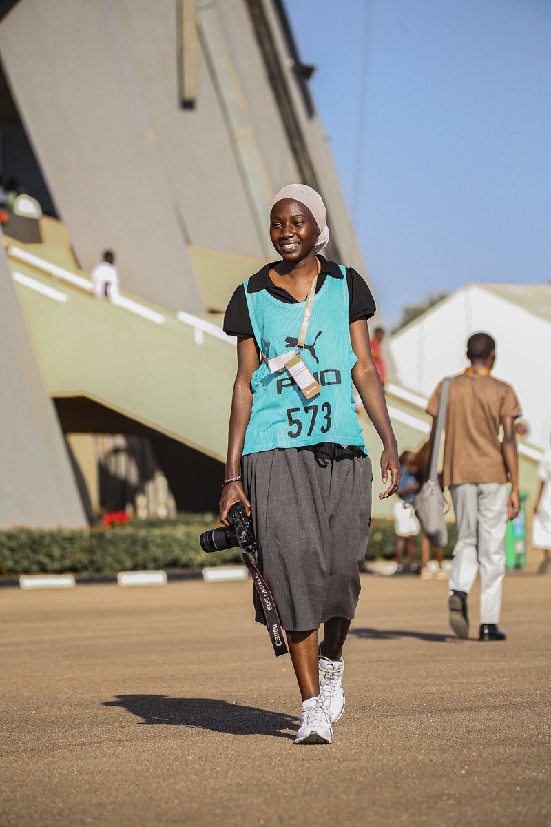 temainnocent21's tweet photo. Happy birthday @KarungiLei9054 🎉  
 May your lens never miss a moment and your stories keep setting @NkumbaUni_News ablaze! Here's to more frozen frames and fearless headlines. Keep making magic—one click at a time. 📸📰
📸 Credit @Kamira_Asha
 #NkumbaPulse #PhotoPower https://t.co/CClfPoAHvZ