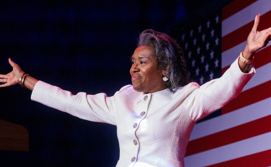 ThePatriotOasis's tweet image. 🚨 BREAKING: President Trump will hold TELE-RALLIES tonight for Winsome Earle-Sears in VIRGINIA and Jack Ciattarelli in NEW JERSEY!  

7:00 PM - Virginia Tele-rally
7:30 PM - New Jersey  Tele-rally

Jack Ciattarelli can flip New Jersey RED —Winsome Earle-Sears MUST defeat a…