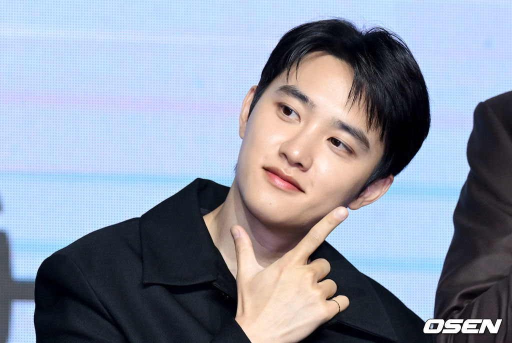 he’s too handsome it’s not even funny