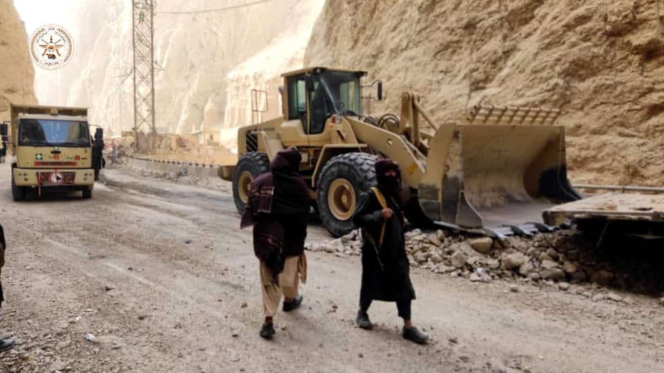 و همچنان مجروحین نیز برای دریافت کمک‌های فوری به شفاخانه‌های مربوطه انتقال داده شدند.

#وزارت_دفاع_ملی 
#ملي_اسلامي_اردو