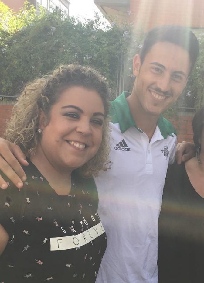 ¡¡Muchisimas felicidades mi querido <a href="/omarvel16/">Omar Velázquez</a> !!🎂🙌🏼🥳🎁 ya va quedando menos para renovar la foto 😆🤣 Disfruta de tu gran día y que lo celebres junto a los tuyos!! Un besote grande😘💚 Posdata: Felicitaciones, de parte de mi <a href="/Panchicista/">올드보이</a> 😉