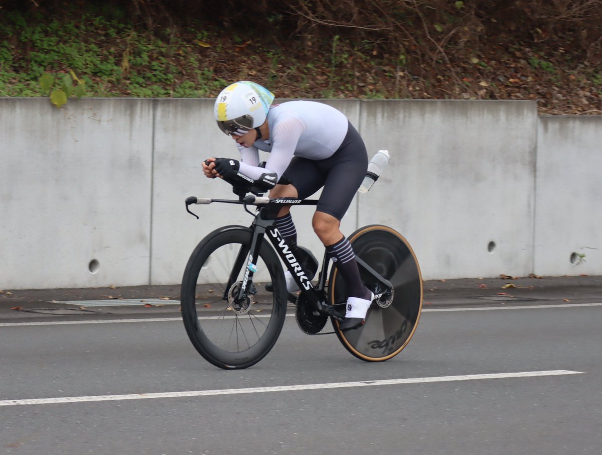 yuta.no.1 となりました。 NSP DC SURF X 10 Make Up Your World feat. キョンシーのCiちゃん & らっぷびと