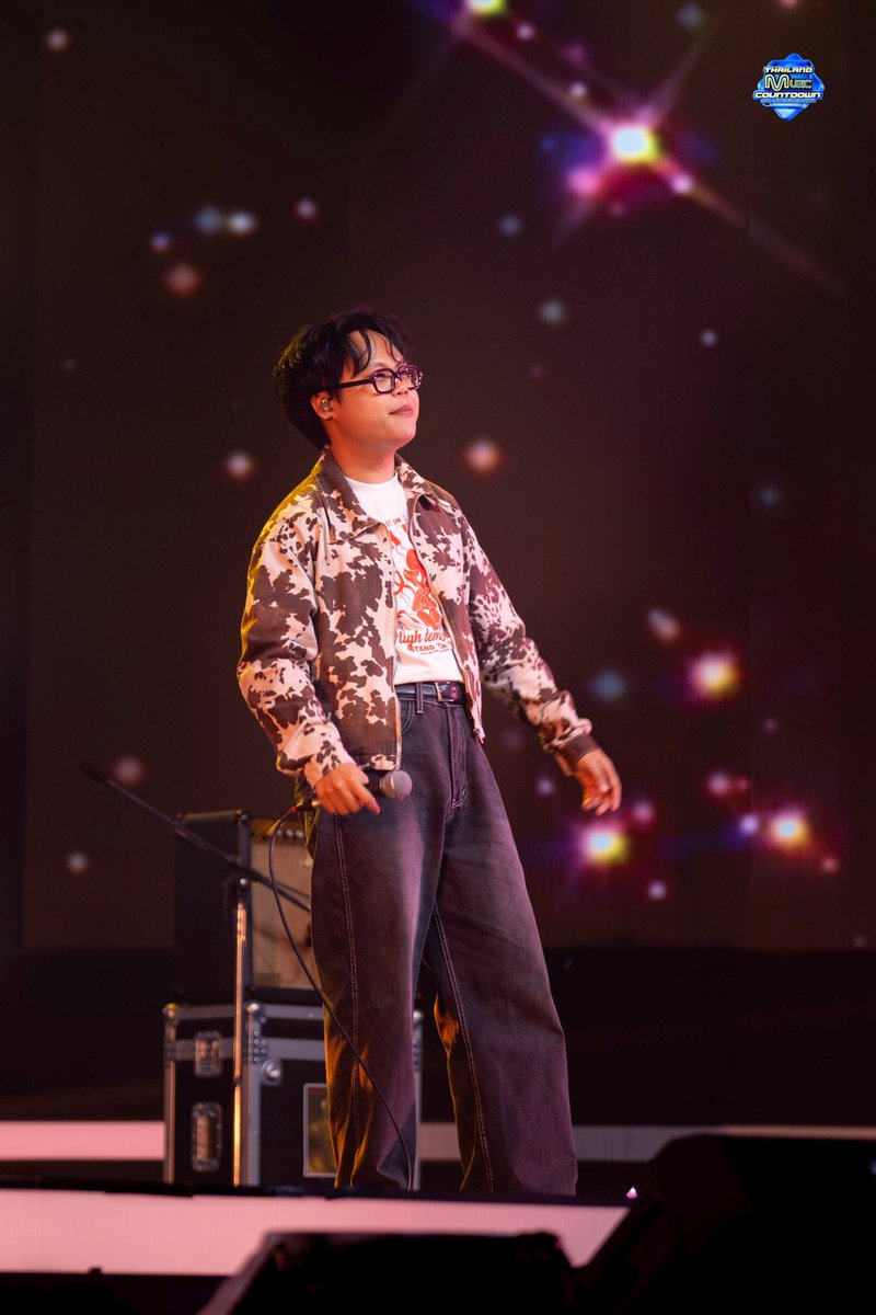 TMCcountdown's tweet photo. [Stage Show #TMC_EP24] ประจำวันวันอาทิตย์ที่ 02.11.2025

🎤 SHERRY 

📺 ติดตามชม Thailand Music Countdown ทุกวันอาทิตย์ เวลา 16.45 น. ทางช่อง 3HD
หรือดูได้ทาง Youtube Live : Thailand Music Countdown ทุกวันอาทิตย์เวลา 16.00 น.

👉🏻ติดตามข่าวสารของศิลปินที่ชื่นชอบและกิจกรรมสุด Exclusive ได้ที่ : https://t.co/nYNo9hgV3w

#sherryband #หยุดก่อน #TMC_EP24 #TMC2025 #ThailandMusicCountdown #TrueCJCreations #Ch3Thailand