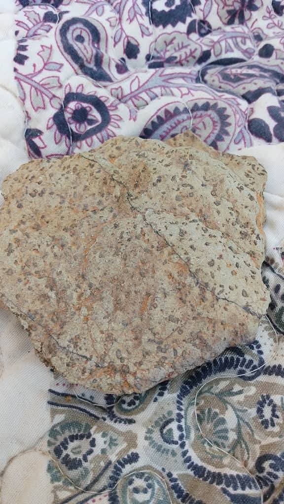 🛑Mali🇲🇱/Découverte d'un gisement dans la région de #Gao, ce 02 Novembre.

Un échantillon a été envoyé à #Bamako pour que les experts analysent et détermine de quel type de métal il s'agit.

L'impérialisme va continuer à nous traiter des pauvres jusqu'au jour qu'il se rendra
1/2