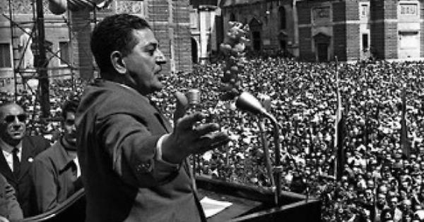 "Il distacco dalla scuola fu una grande amarezza. Amavo molto la lettura e ogni pagina di libro era come una rivelazione per me. Avevo sete di quelle rivelazioni"
Il 3 novembre 1957, a Lecco, ci lascia Giuseppe Di Vittorio