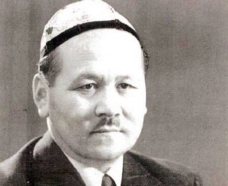 "Türkistan tektir! Bunu Kazak, Kırgız, Özbek ve Türkmen gibi ayrı devletlere bölmek Ruslar'ın işidir." 

🐺Mustafa Çokay