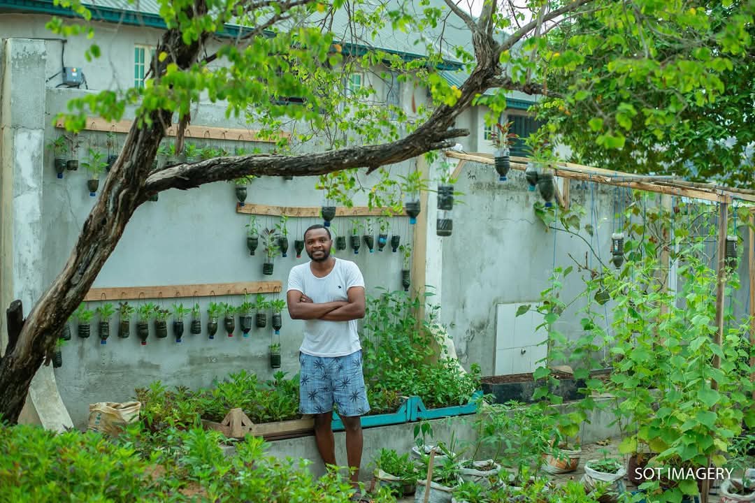 akinyode_samuel's tweet image. I love the green nature..... khai. Can you imagine if every home is trained and empowered to have such view, what do you think????

#homegarden4all 
@FAO @FarmAllng @followlasg @NGYouthSDGs @officialABAT @realDonaldTrump @renoomokri @WorldBank @FmardNg @CS_SUNN @Nig_Farmer @WFP