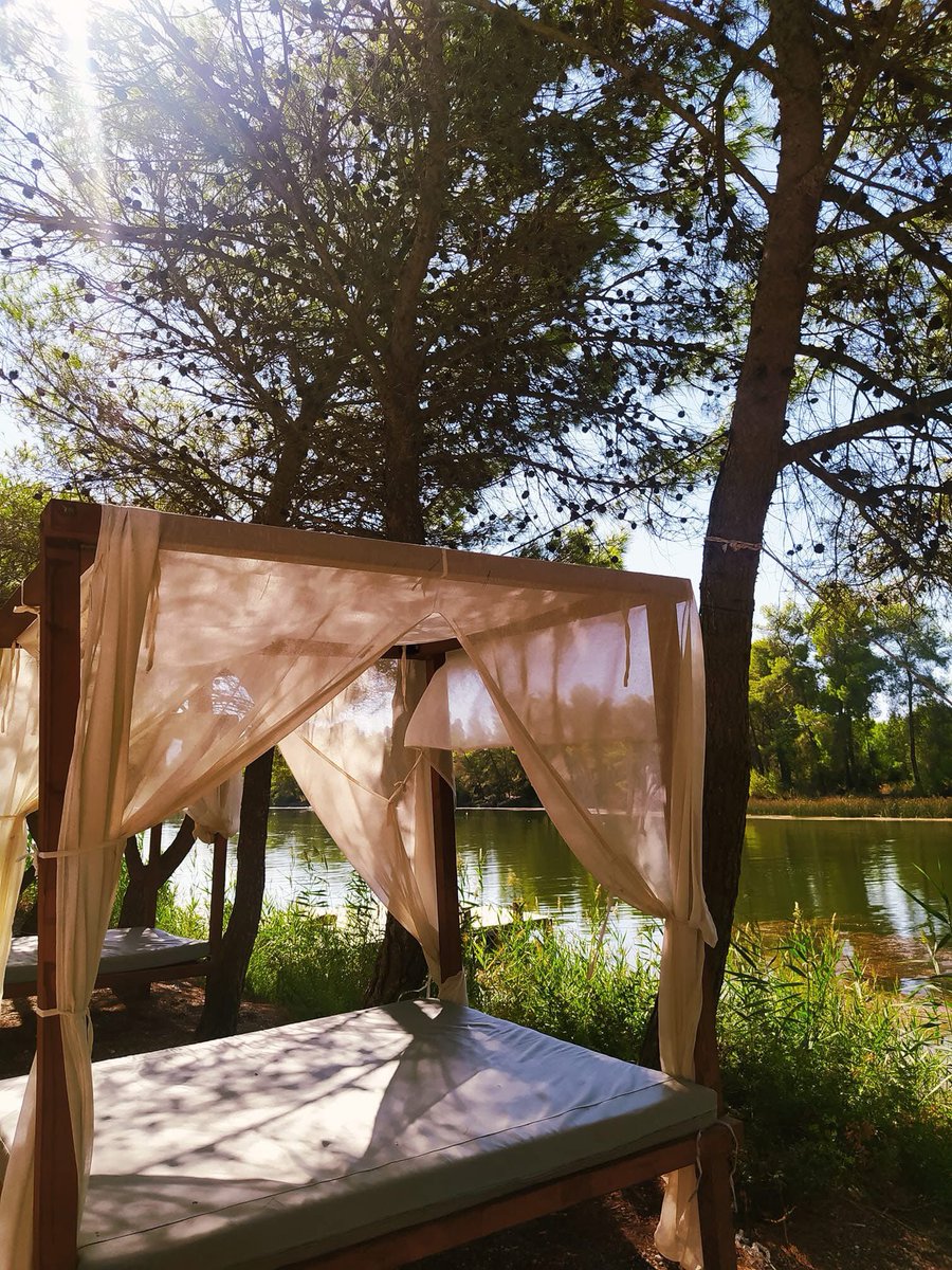 …Δυό που αγαπιούνται είναι πολλοί…
Καλημέρα!! Καλή μας εβδομάδα!!