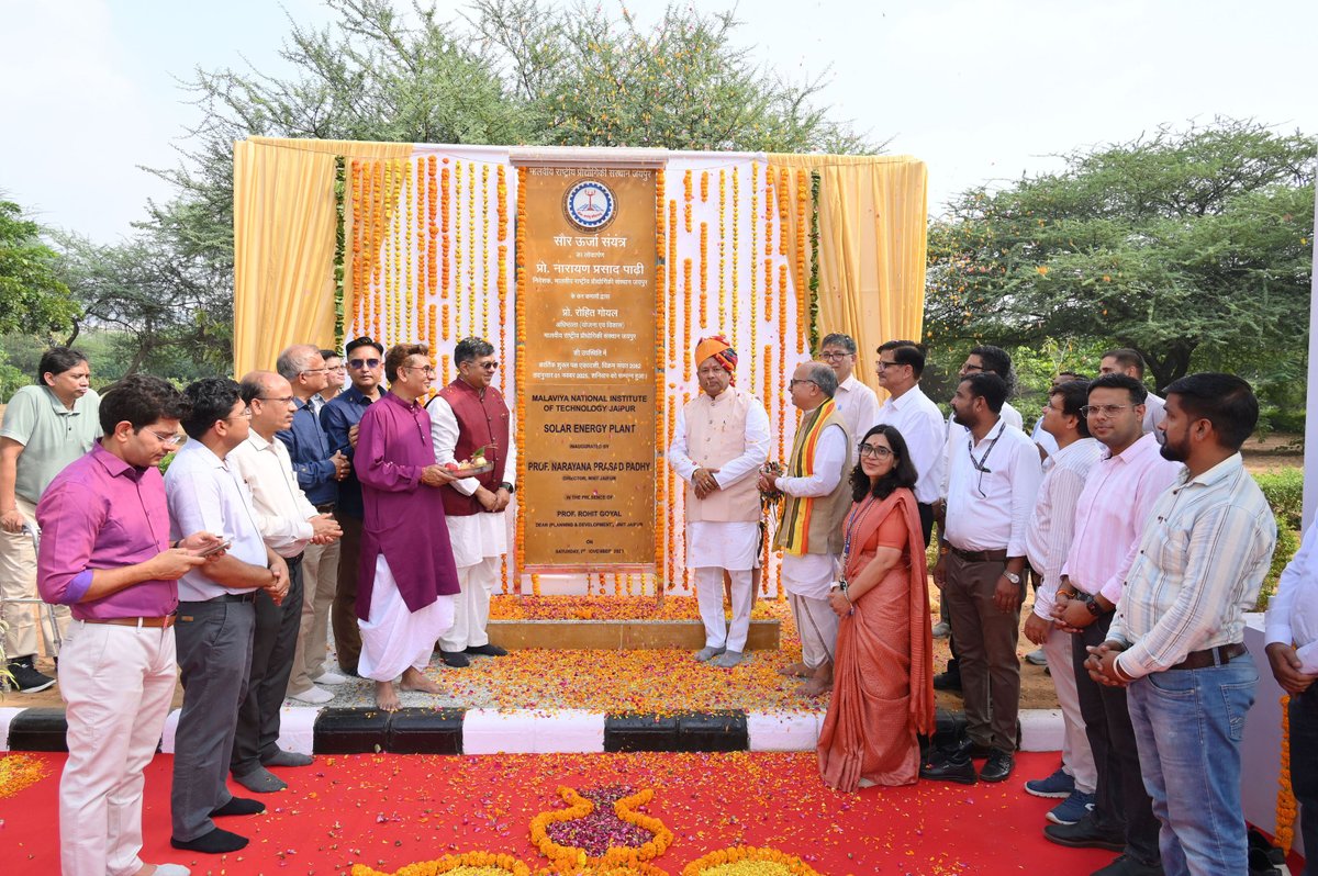 NIT_Jaipur's tweet photo. 📷 𝐌𝐍𝐈𝐓 𝐦𝐞𝐞𝐭𝐢𝐧𝐠 𝐢𝐭𝐬 70% 𝐨𝐟 𝐞𝐧𝐞𝐫𝐠𝐲 𝐝𝐞𝐦𝐚𝐧𝐝 𝐛𝐲 𝐫𝐞𝐧𝐞𝐰𝐚𝐛𝐥𝐞 𝐞𝐧𝐞𝐫𝐠𝐲 𝐫𝐞𝐬𝐨𝐮𝐫𝐜𝐞𝐬: 𝐓𝐨𝐰𝐚𝐫𝐝𝐬 𝐚 𝐍𝐞𝐭 𝐳𝐞𝐫𝐨 𝐜𝐚𝐦𝐩𝐮𝐬 📷
Malaviya National Institute of Technology (#MNIT) Jaipur has taken a major step toward sustainability https://t.co/Ehxso4C5KC