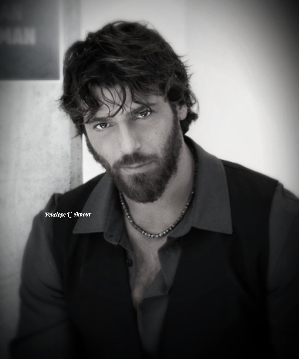Gunaydin Reinas 😘

¿ Preparadas ? Kaplan va a entrar en escena ⭐️
Deseando saberlo todo 💙

#CanYaman ⭐️
#Kaplan