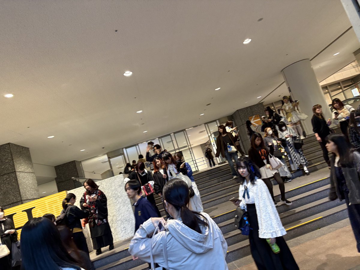 もも tweet media