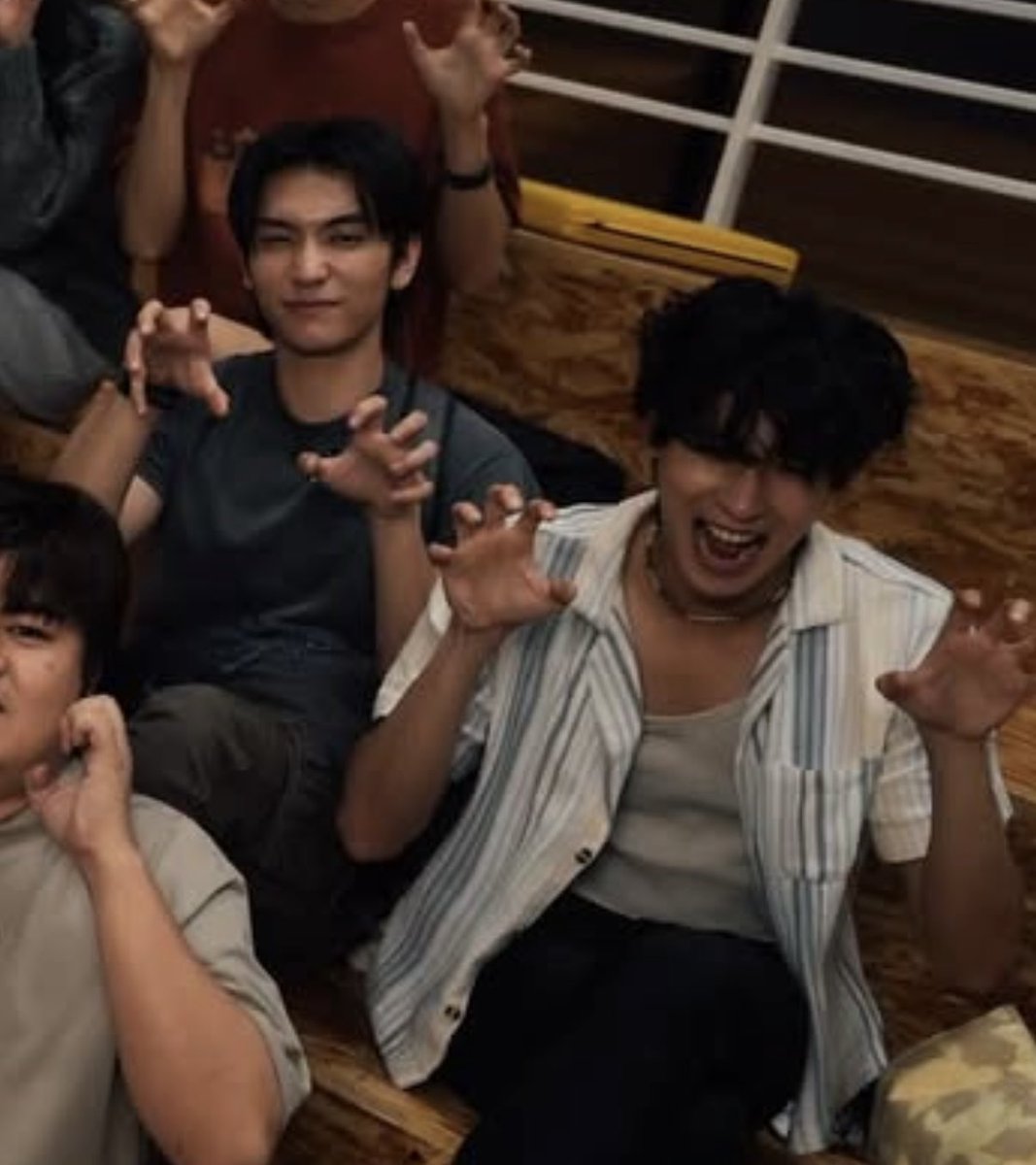 kai_jiminie's tweet image. #ZomvivorOnNetflix #Bosschaikamon #Tutor #TutorYim #BossNoeul