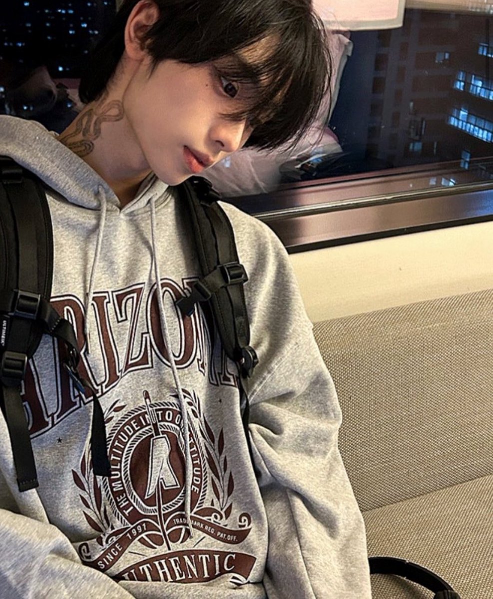 donottrythisathome tweet media