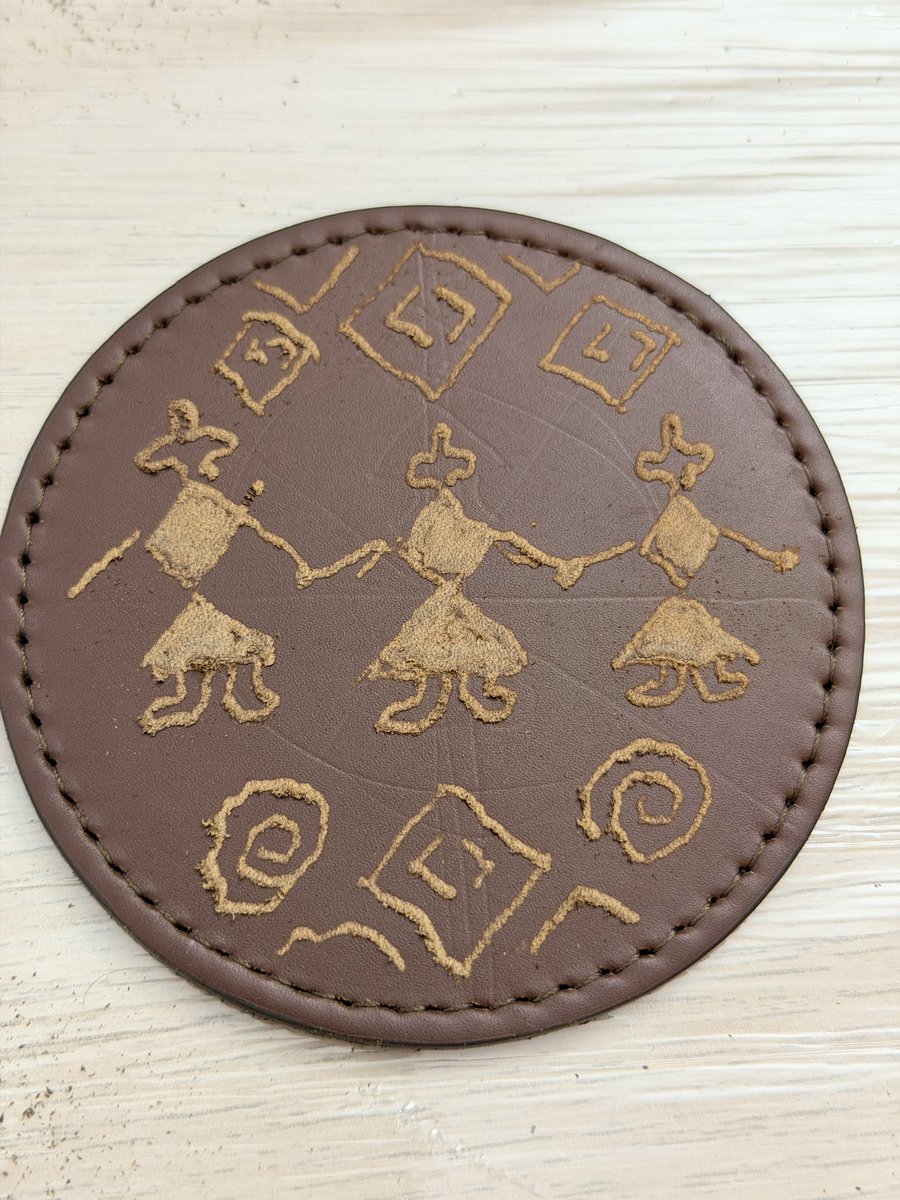 sandeshr's tweet photo. A leather workshop at #Bucharest #contech2025 #octemea25 @RoOUG1 @oracleace @oracleugs @sai_penumuru @Mirela_RoOUG @oanapdrr @patch72 @kibeha https://t.co/kJ7Gtr8VXW