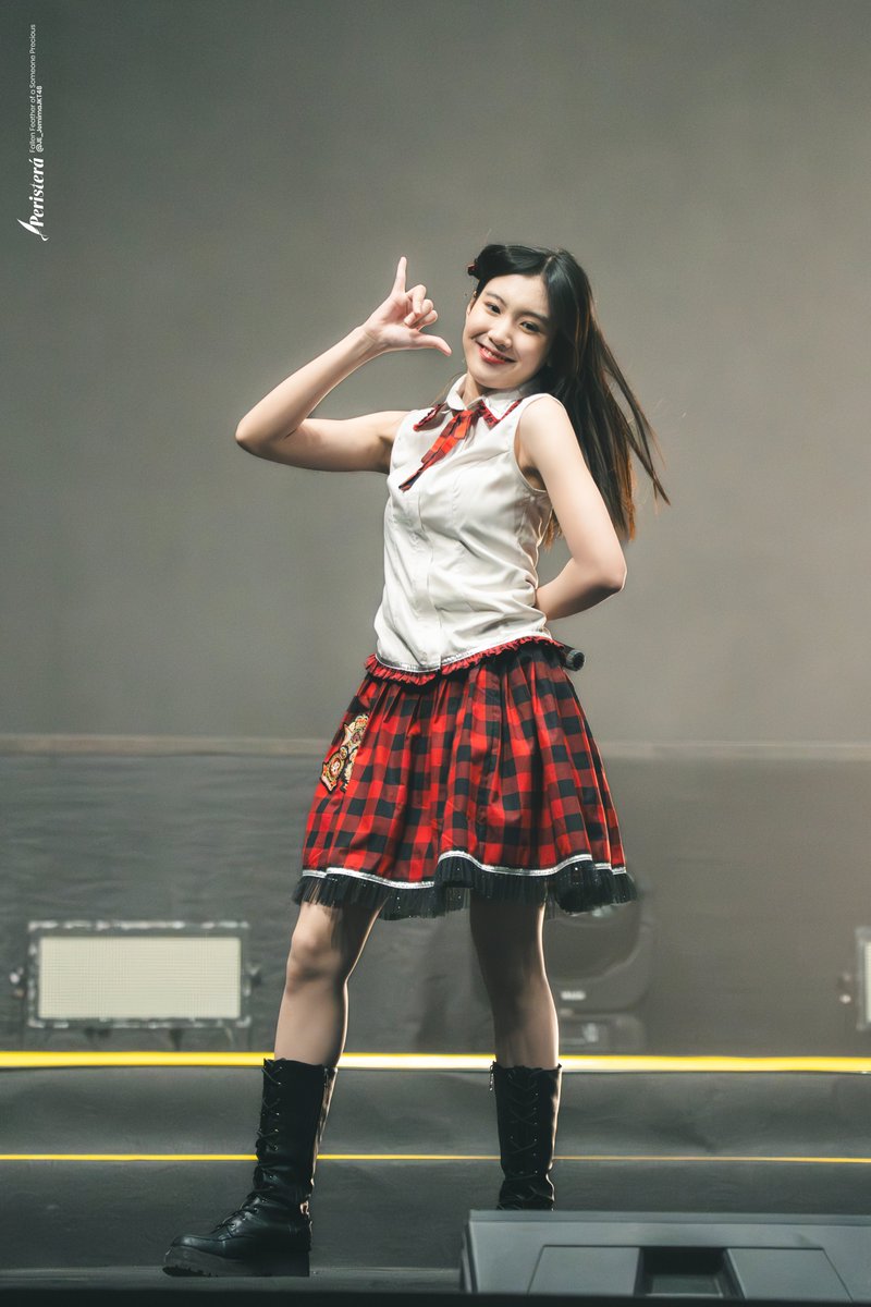 _Peristera's tweet photo. pose and smile, that’s her magic spell 💫
@JE_JemimaJKT48  🤍

#JemiMonday
#Peristerá #ジェミマ #JemimaJKT48 https://t.co/8LQKZPH96D
