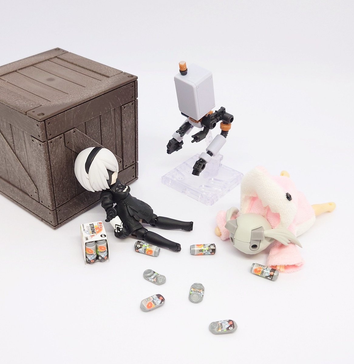 #みんなのDTA見せ合っていいねやrpしようよ

2Bとイノ子様、ボトル勃発…！
と思いきや歓迎パーティーを開催…
ふたりとも酔いつぶれて眠ってしまったのでした…😴