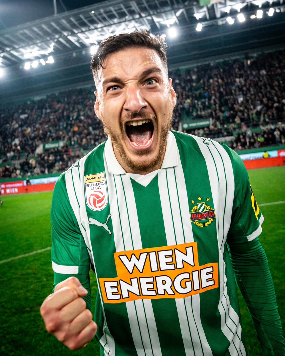 skrapid's tweet photo. Guten Wochenstart, liebe Rapid-Fans! 👇😁

📰 https://t.co/TbMu6x8Jix

#SCRSTU #SCR2025 https://t.co/mLydw7Pbuy
