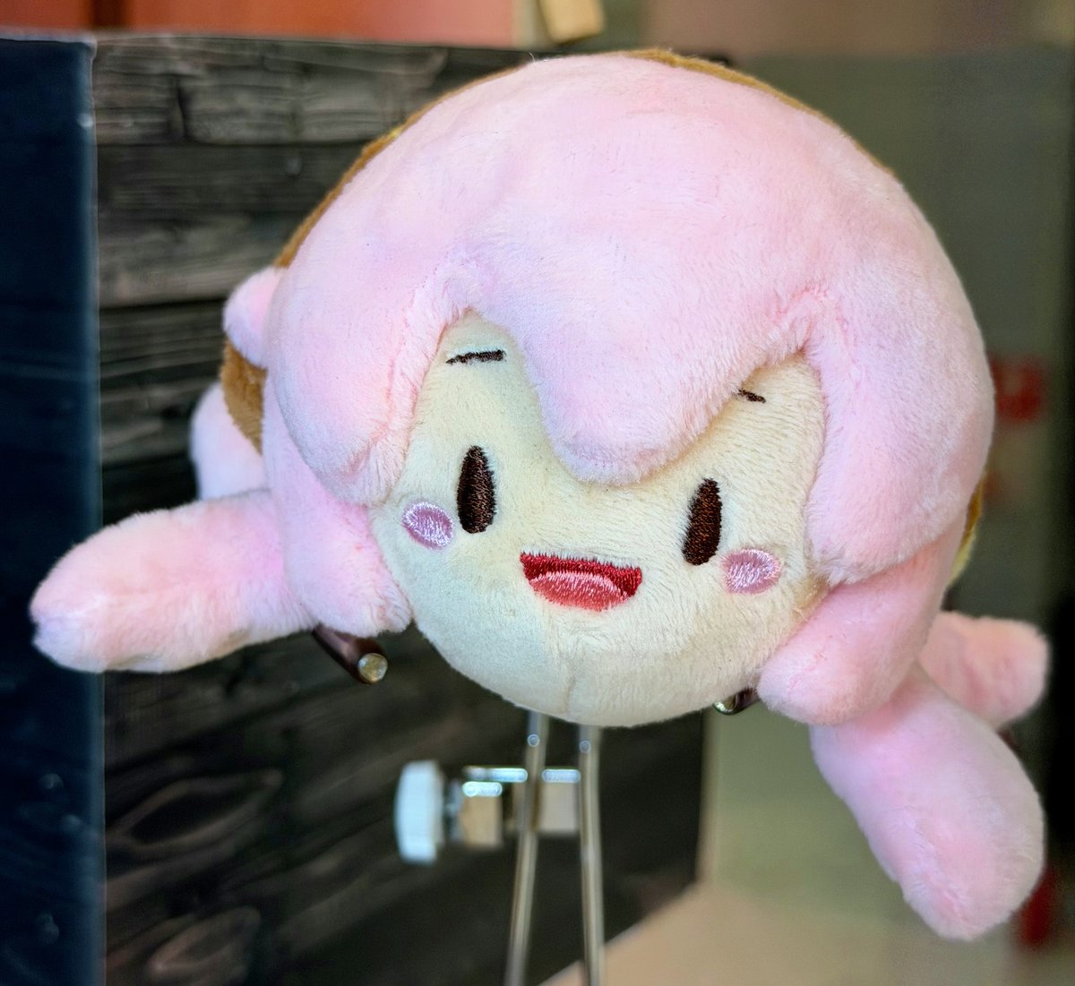 【DD 巡音ルカ / MEIKO ご予約受付中】
全国のボークスDD取扱店舗＆オンラインストアでご予約受付中！
 
ご予約受付期間中に受付店舗にてお申し込みされた方全員が購入可能です！
お見逃しなく！
DD 巡音ルカにはみんな大好き「たこルカ」ぬいぐるみ付属♪
 
▼特設サイト
dollfie.volks.co.jp/dd/special/pia…